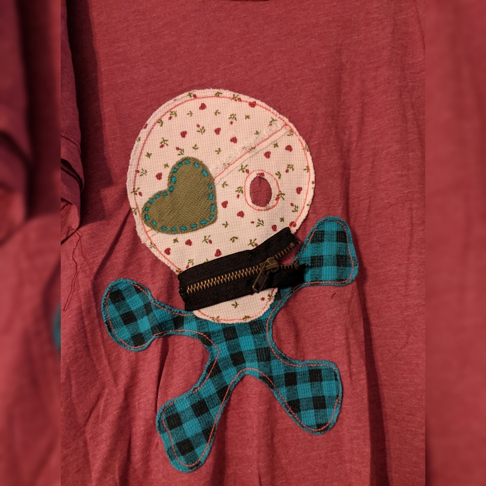 Crafty Couture Shabby Chic skull tee